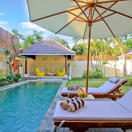 Uma Lima Villa Batu Belig - Close To The Beach Canggu Buitenkant foto