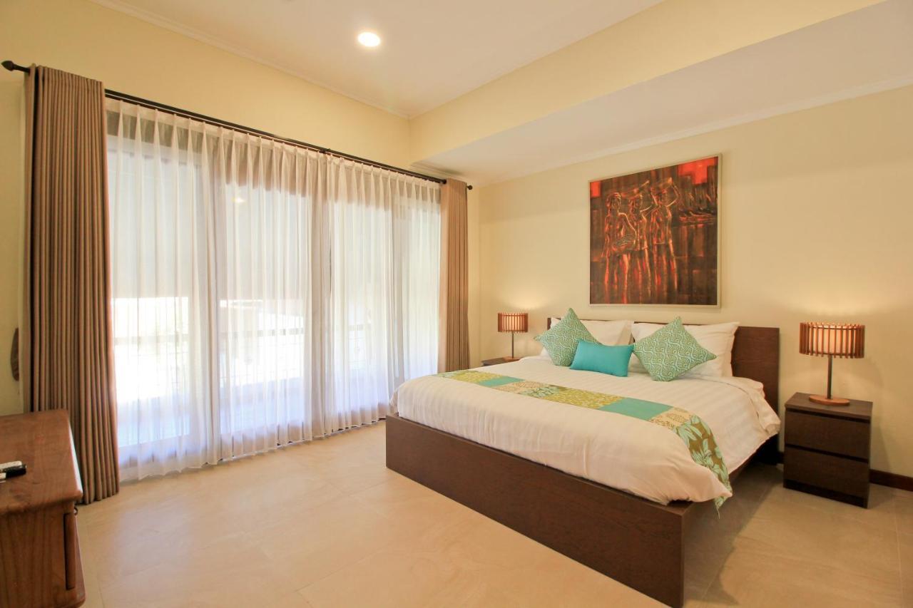 Uma Lima Villa Batu Belig - Close To The Beach Canggu Buitenkant foto