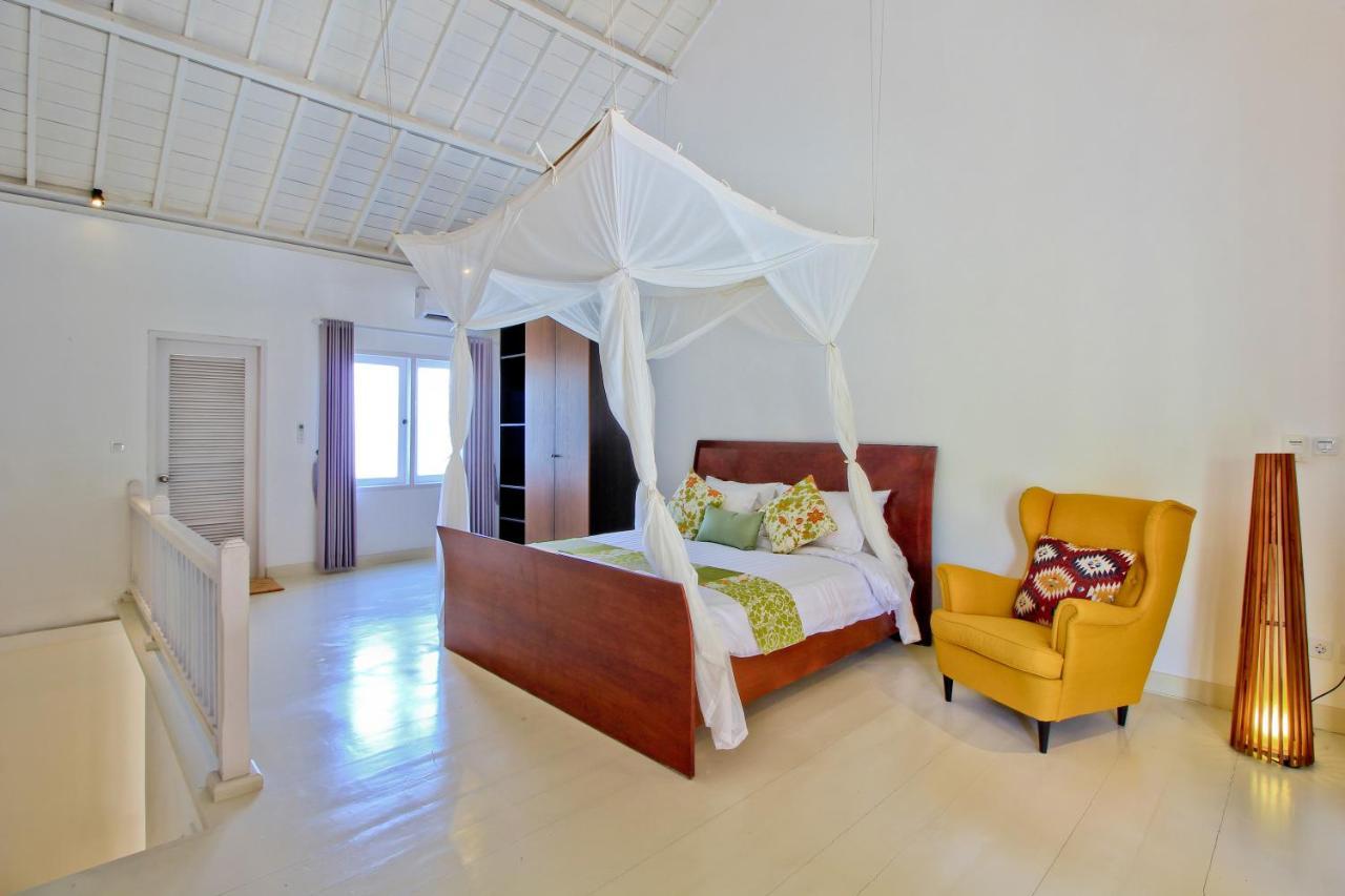 Uma Lima Villa Batu Belig - Close To The Beach Canggu Buitenkant foto