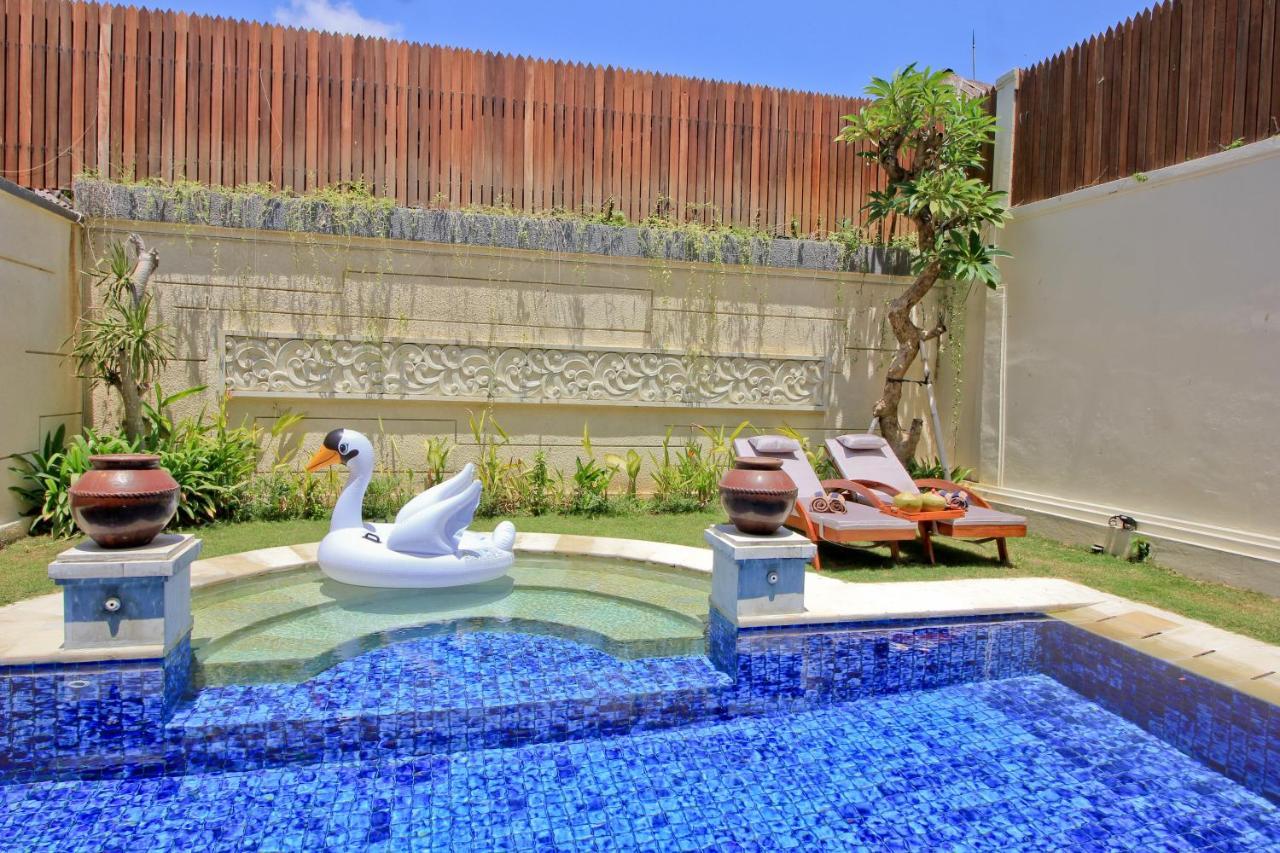 Uma Lima Villa Batu Belig - Close To The Beach Canggu Buitenkant foto