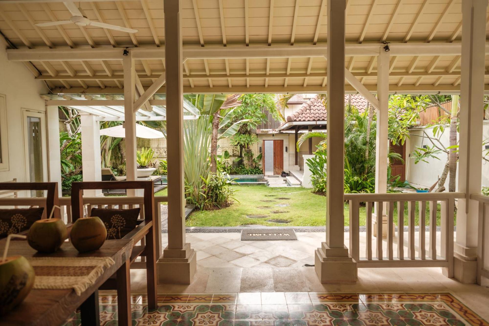 Uma Lima Villa Batu Belig - Close To The Beach Canggu Buitenkant foto