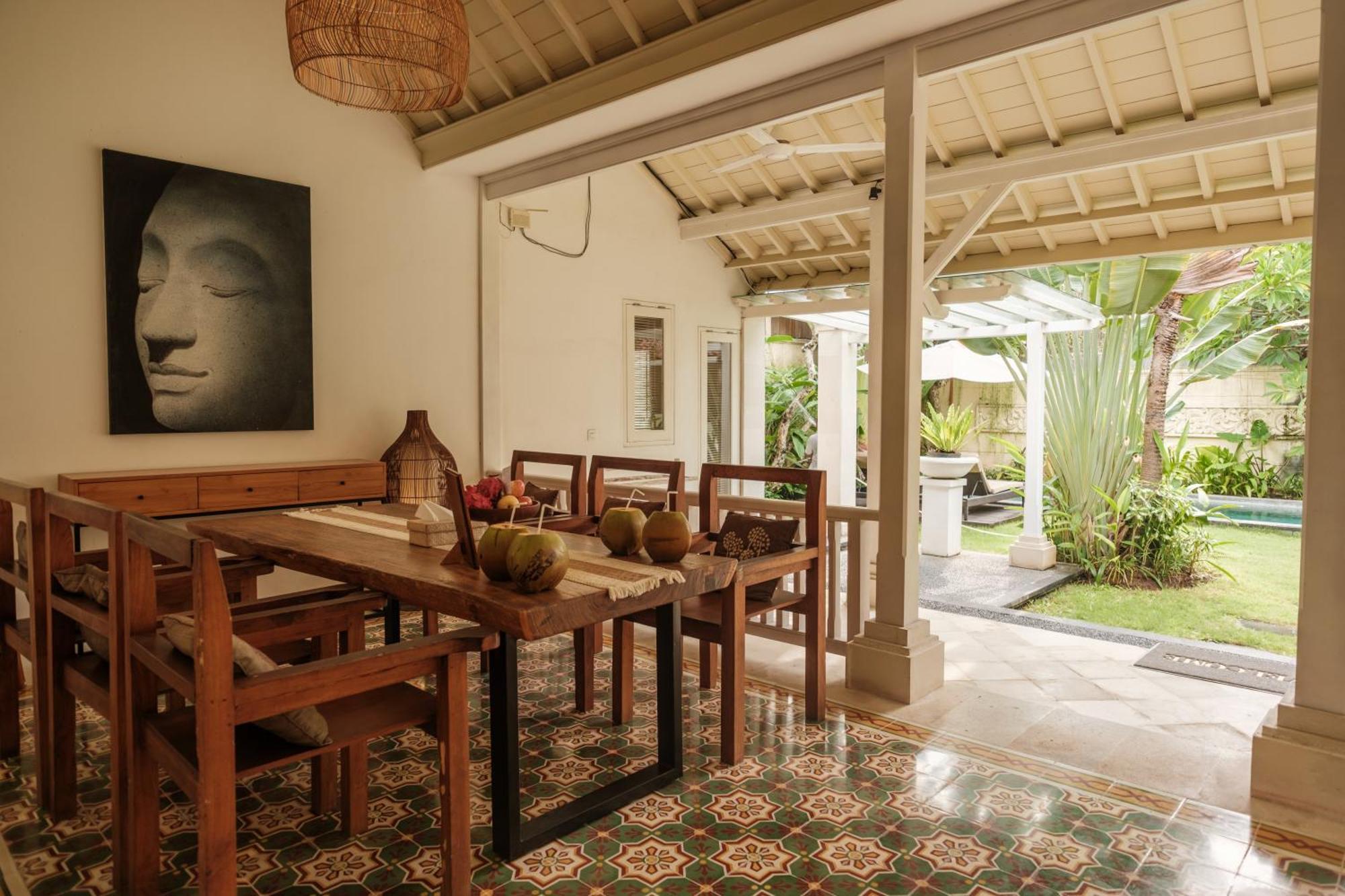 Uma Lima Villa Batu Belig - Close To The Beach Canggu Buitenkant foto