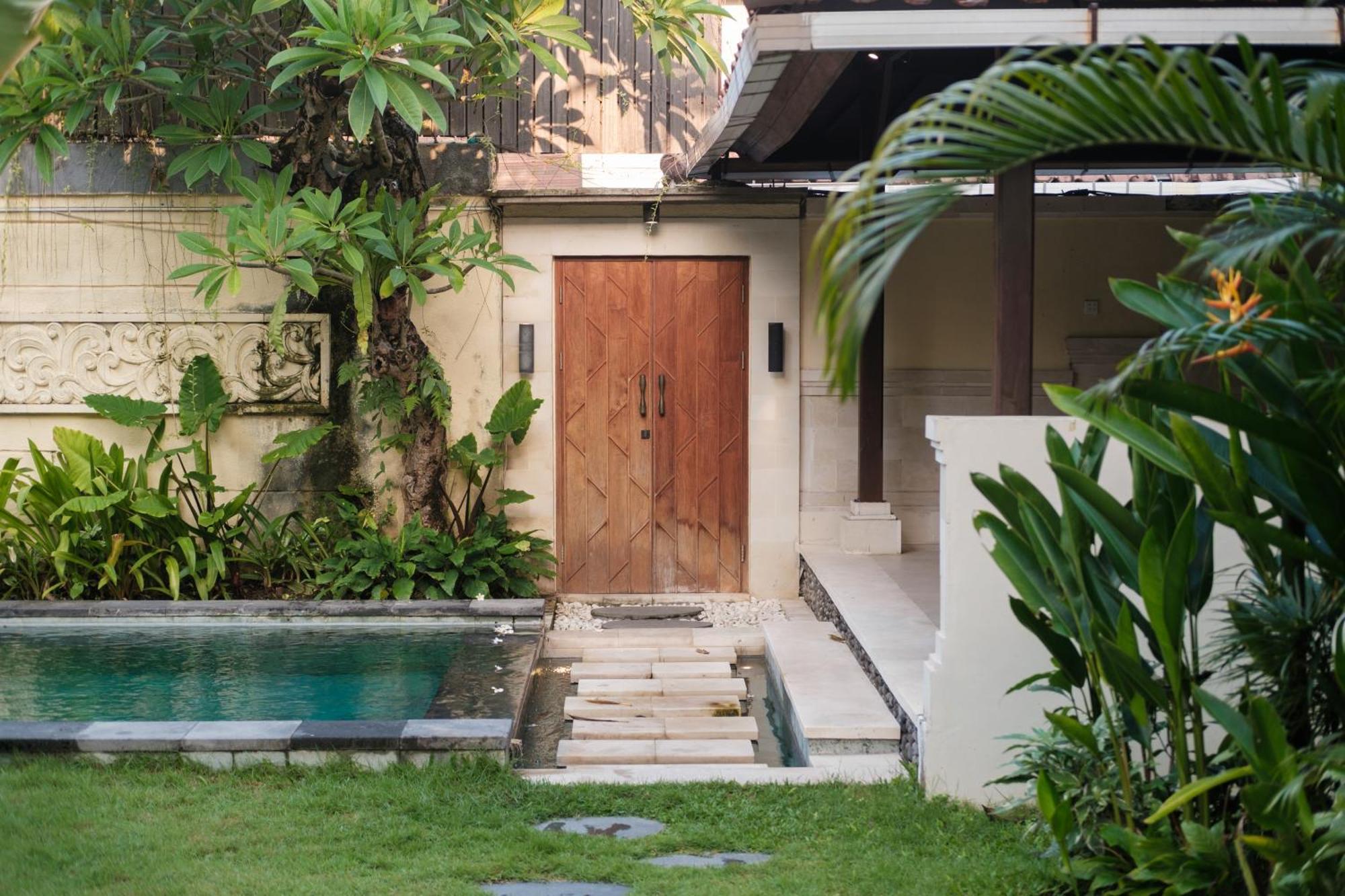 Uma Lima Villa Batu Belig - Close To The Beach Canggu Buitenkant foto