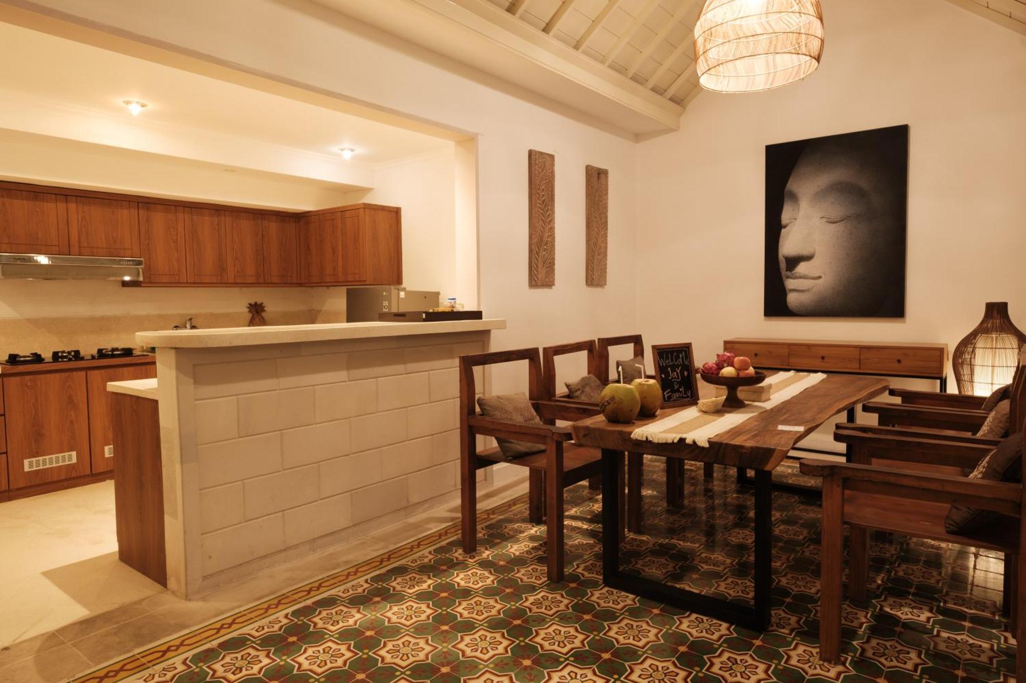 Uma Lima Villa Batu Belig - Close To The Beach Canggu Buitenkant foto