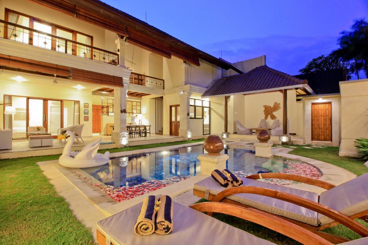 Uma Lima Villa Batu Belig - Close To The Beach Canggu Buitenkant foto